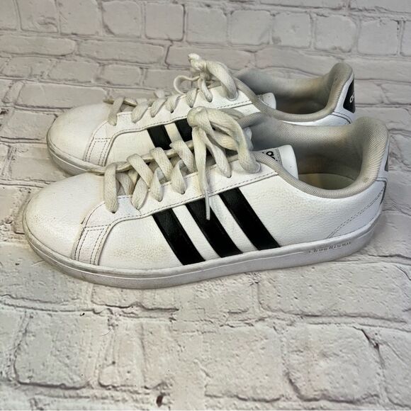 ADIDAS Grand Court Sneakers size 8 1/2 - Picture 1 of 8